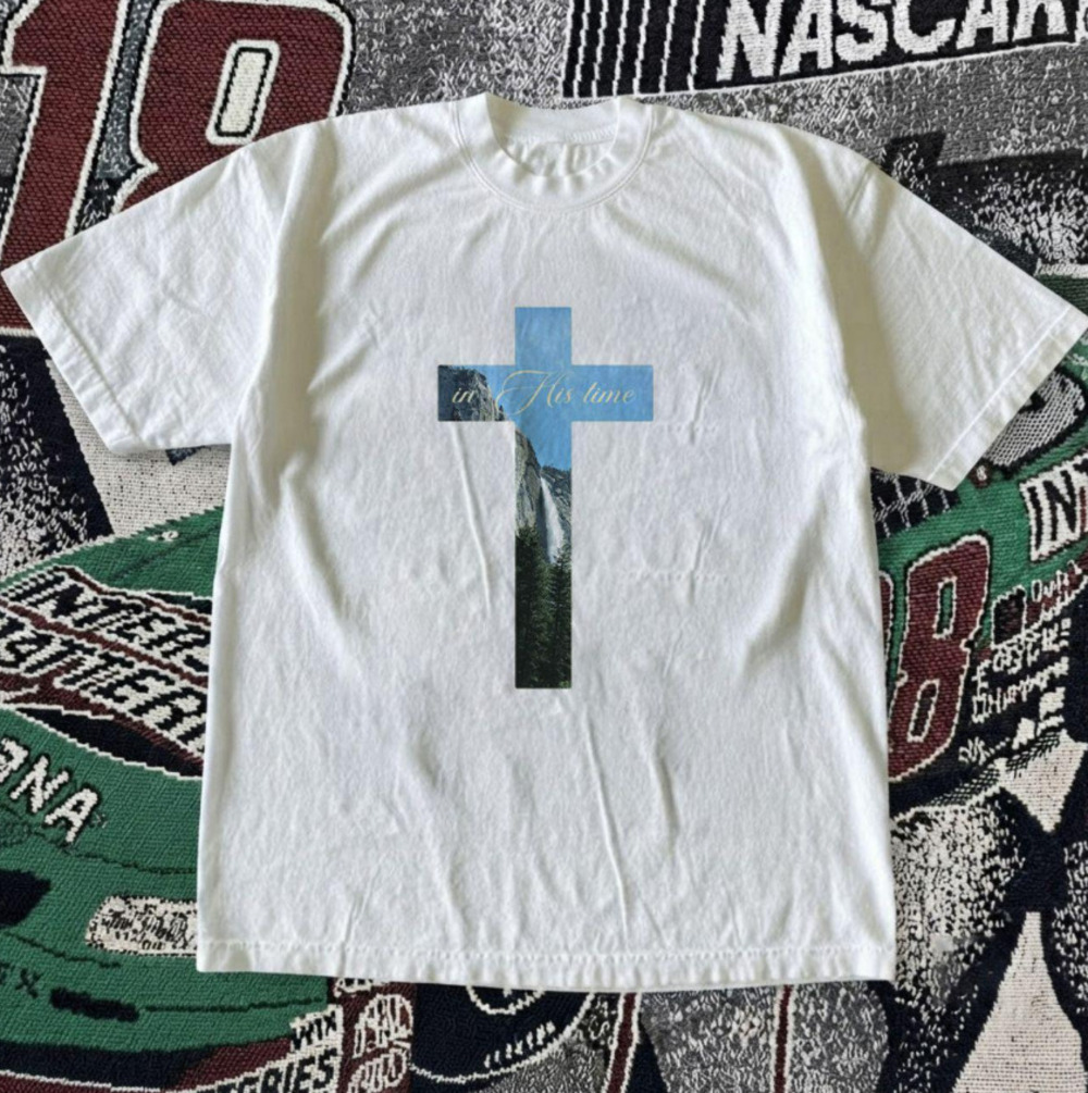 Vintage In His Time Faith Cross Waterfall T-Shirt